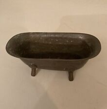 Bañera de latón miniatura vintage bañera con patas plato de baratija o jabonera